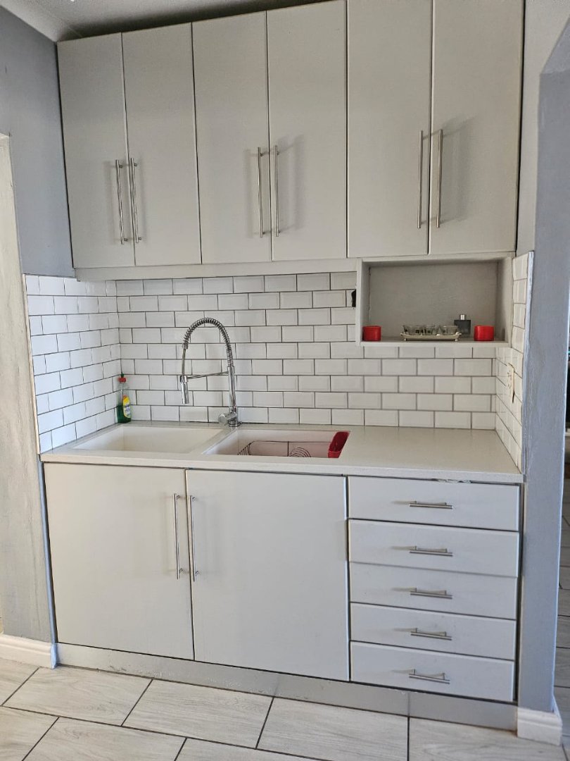 4 Bedroom Property for Sale in Rondevlei Park Western Cape